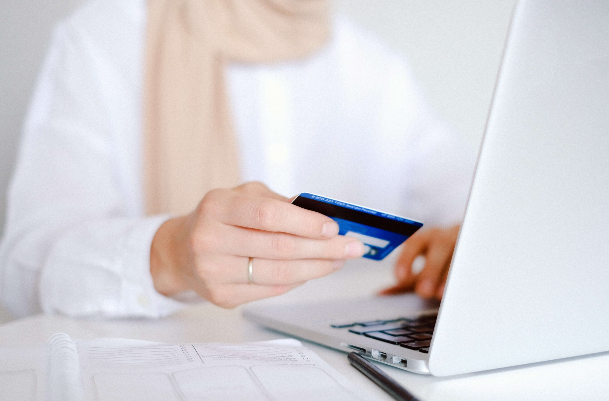 Checklist for eShops in Hungary | Infographic